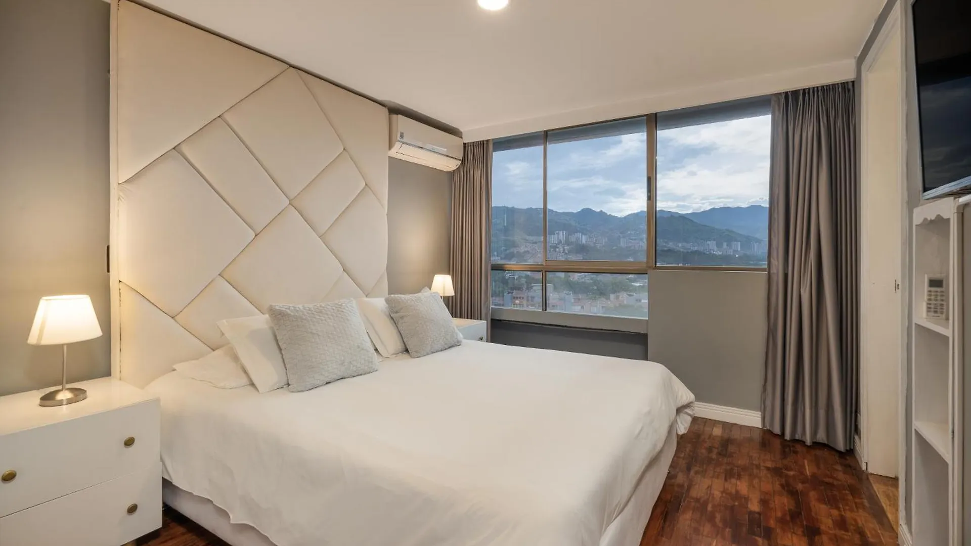 Apartman Apartamento 1003 Alcazar De Oviedo Medellín