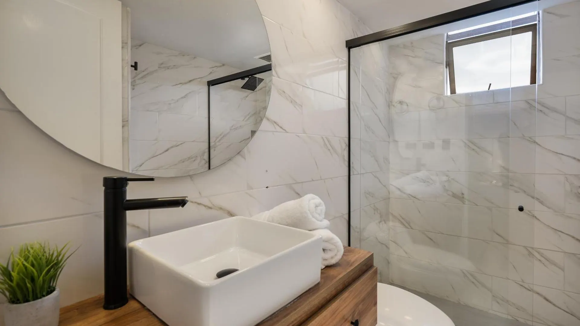 Apartman Apartamento 1003 Alcazar De Oviedo Medellín Kolumbia